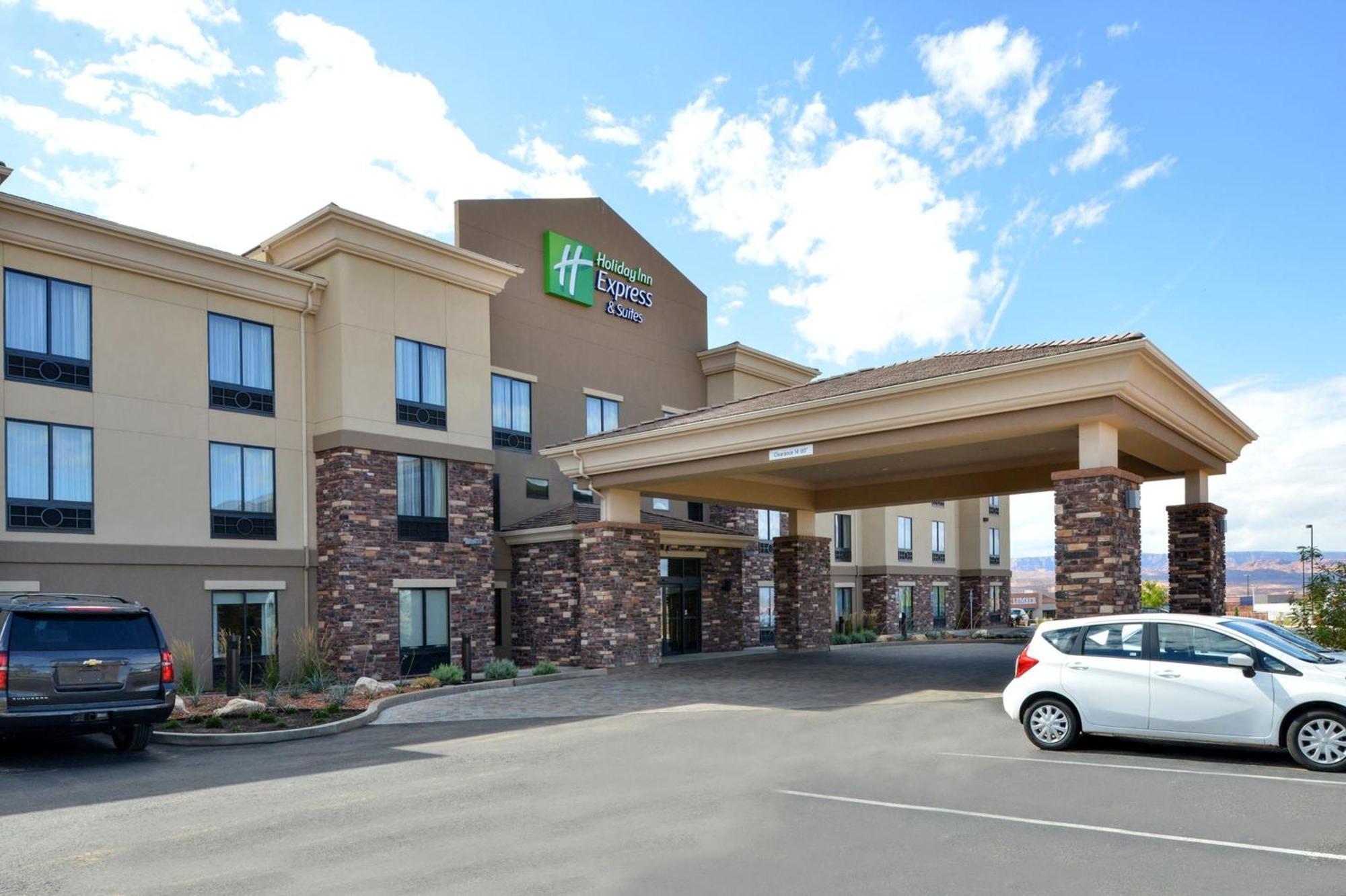 Holiday Inn Express & Suites Page - Lake Powell Area, An Ihg Hotel Exterior photo